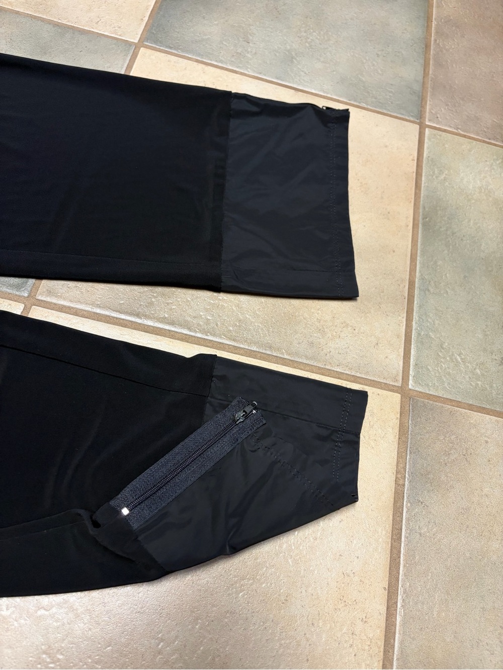 Joseph Ribkoff Black Cropped Wide-Leg Pants - Picture 3 of 7